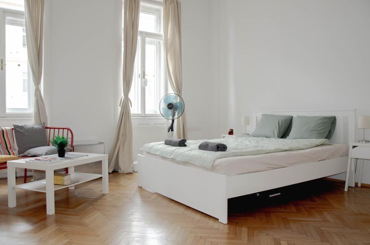 Wonderful Two Bedroom Apartment Bécs Kültér fotó